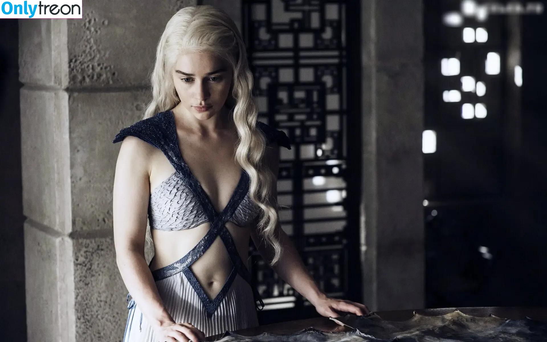 Emilia Clarke голая photo #2072 (clarkeyxo / emilia_clarke / emiliaclarke)