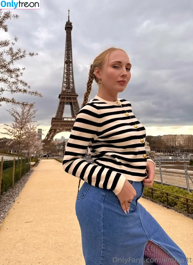 emilia.tt nude photo #0101 (emiliaa.tt)