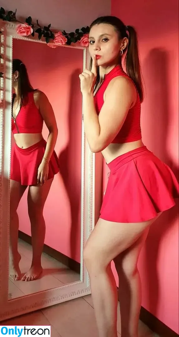 Emilia Vizcarra nude photo #0168 (emiliavizcarra / emiliavizcarrax)