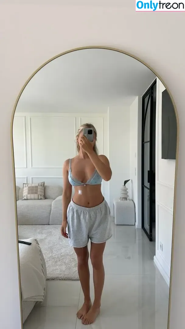 Emilia_wue голая photo #0184 (Emilia_wue)