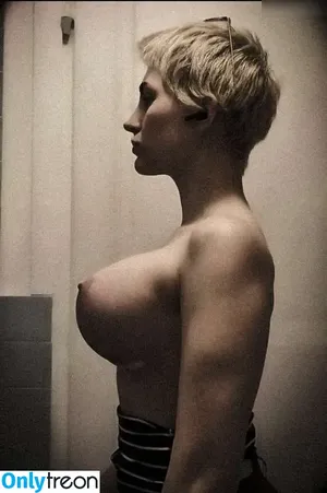 Emilia Zabberoni / artikleopard_artist nude photo #0231