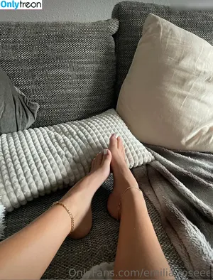 emiliaaa.rose / emilia.roseee nude photo #0066
