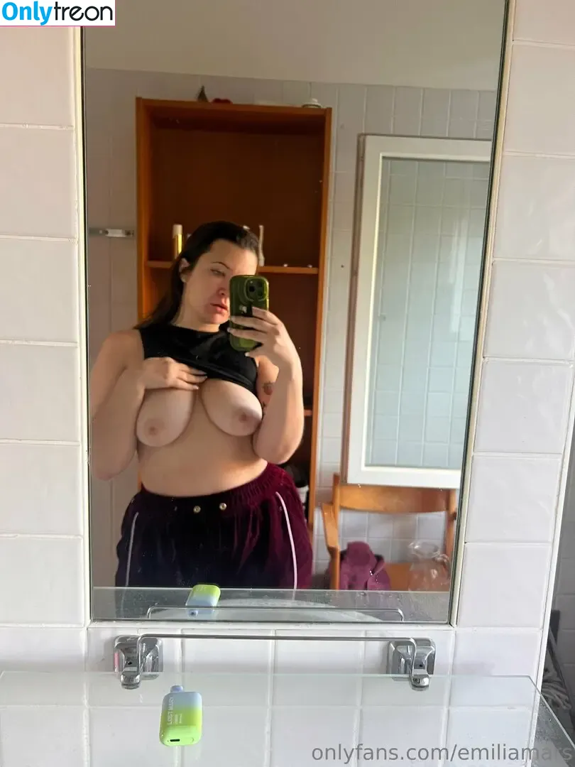emiliamars голая photo #0402 (emiliamars)