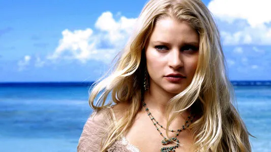 Emilie De Ravin / Claire from LOST / emiliede_ravin фото голая #0030