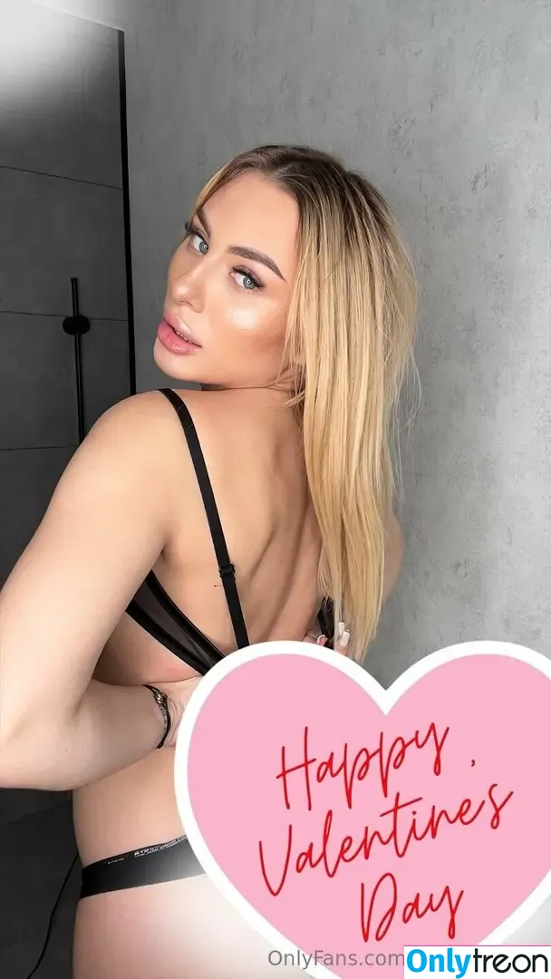 emilie_teyral nude photo #0013 (emilietaylorart)