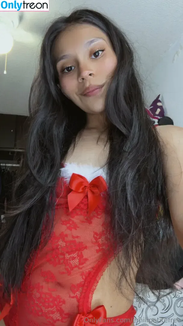 emilipetitefree nude photo #0083 (emilipetite21)