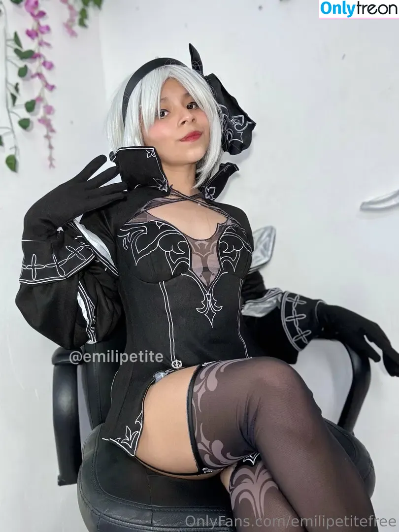 emilipetitefree голая photo #0107 (emilipetite21)