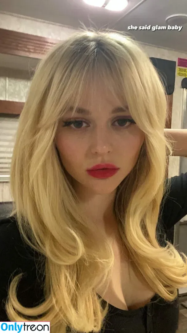 Emily Alyn Lind голая photo #0029 (emilylind)