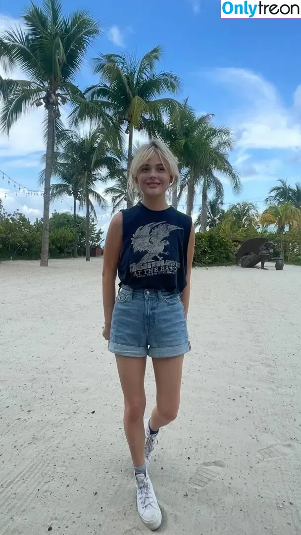 Emily Alyn Lind голая photo #0131 (emilylind)