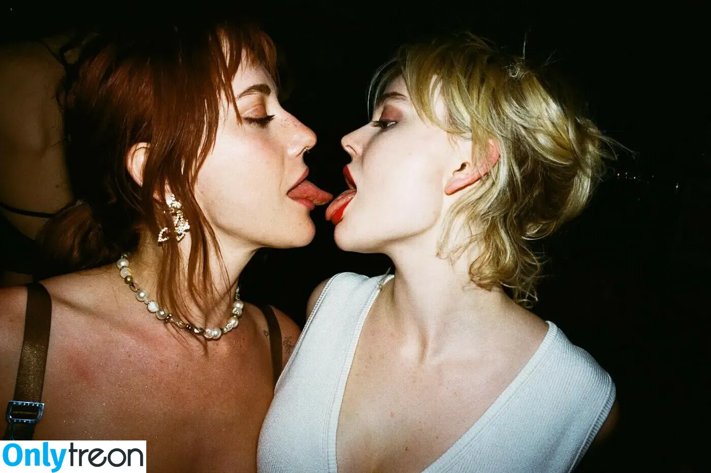 Emily Alyn Lind голая photo #0192 (emilylind)
