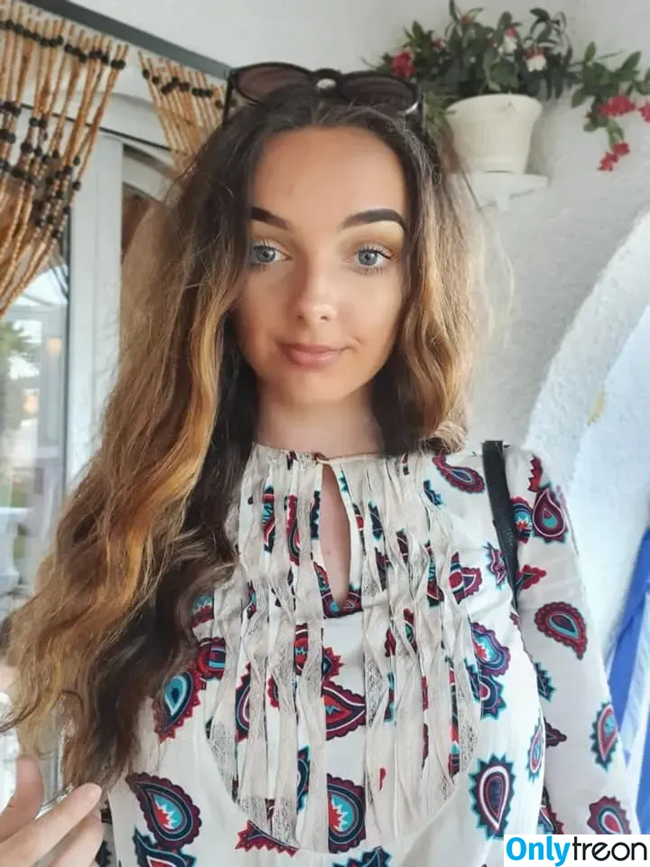 Emily Alys Johns nude photo #0035 (ems_alysxx)
