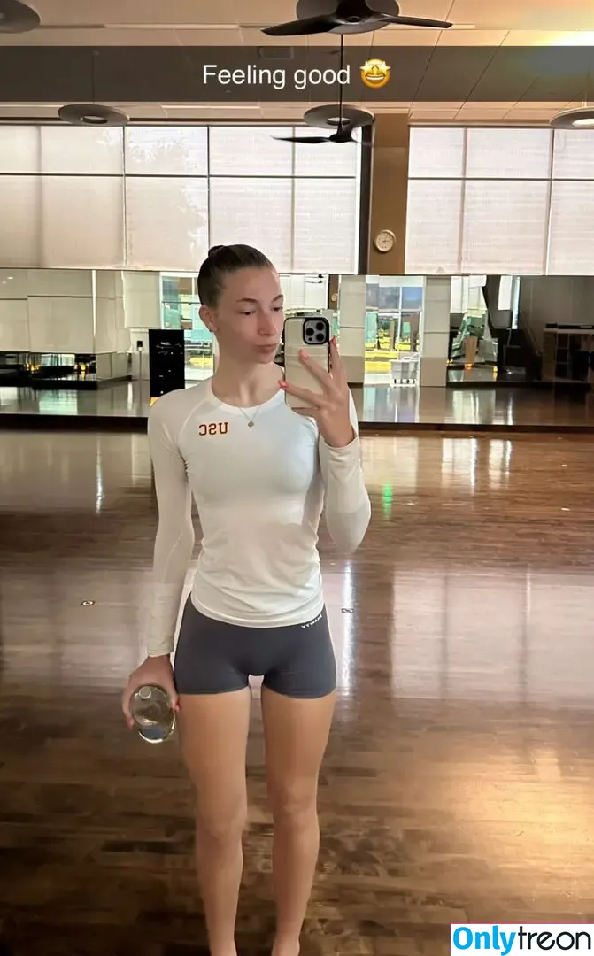 Emily Askin nude photo #0031 (askinem)