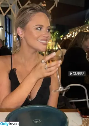 Emily Atack / emilyatack фото голая #1016