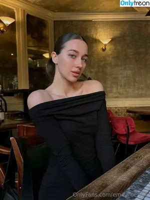Emily Berryy / EmilyyInfinity / emily_berryy nude photo #0076