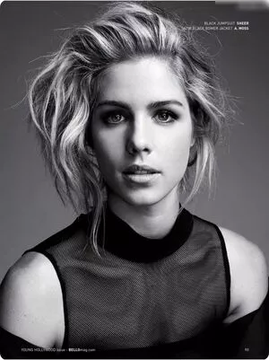 Emily Bett Rickards / emilybett nude photo #0039