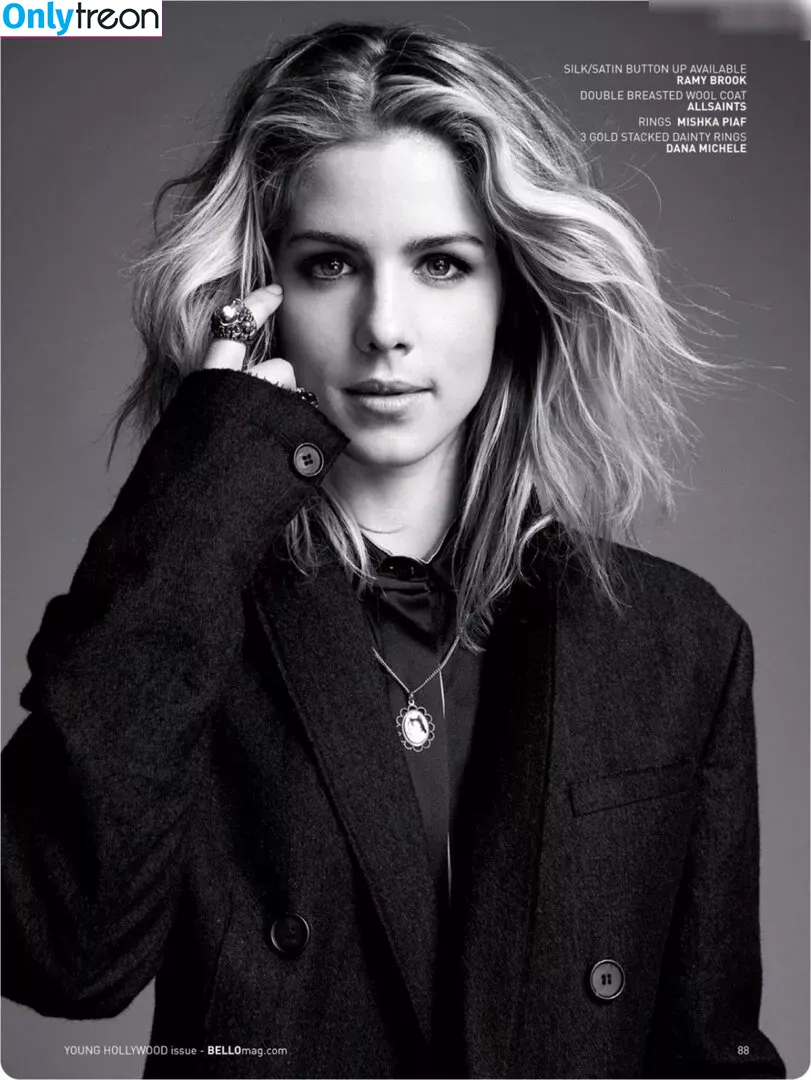 Emily Bett Rickards nude photo #0036 (emilybett)