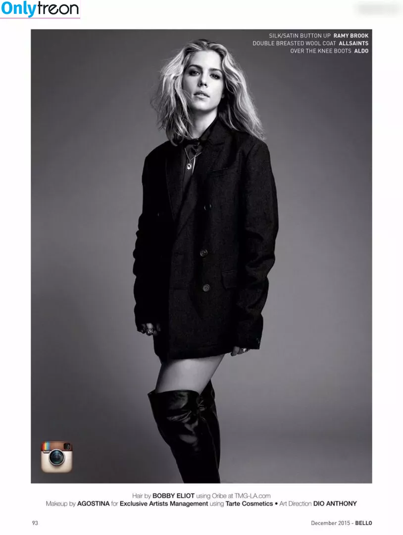 Emily Bett Rickards nude photo #0037 (emilybett)