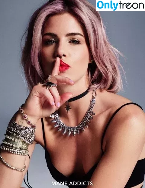 Emily Bett Rickards nude photo #0082 (emilybett)