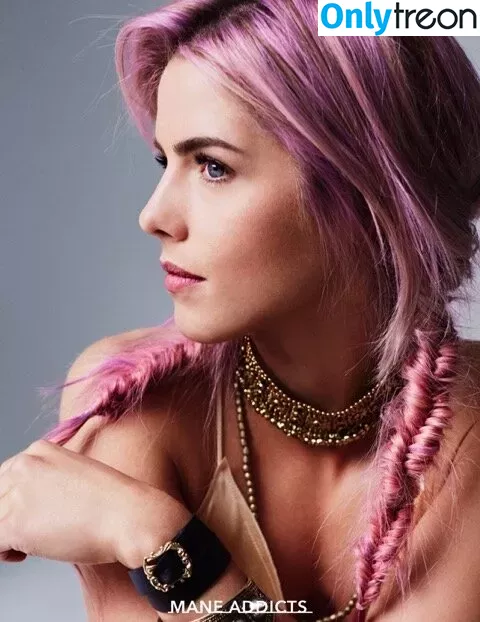 Emily Bett Rickards nude photo #0083 (emilybett)
