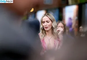 Emily Blunt / _emily_blunt_ фото голая #0468