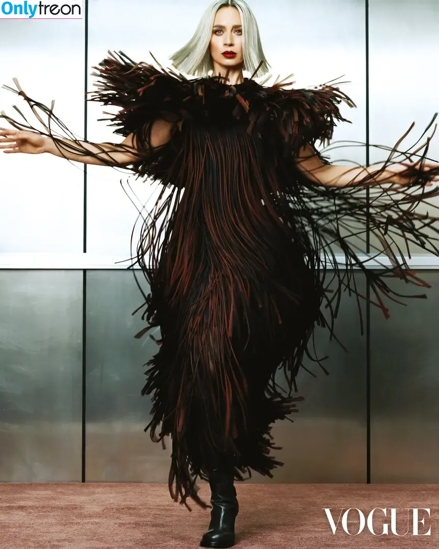 Emily Blunt голая photo #0754 (_emily_blunt_)