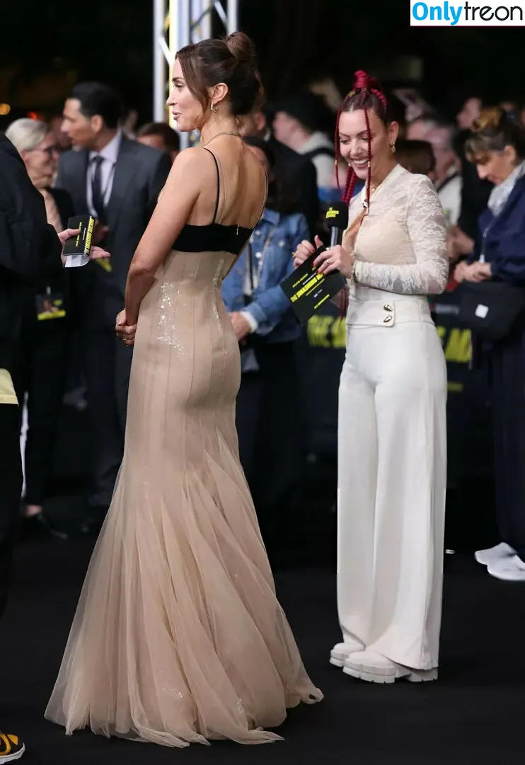Emily Blunt голая photo #0793 (_emily_blunt_)