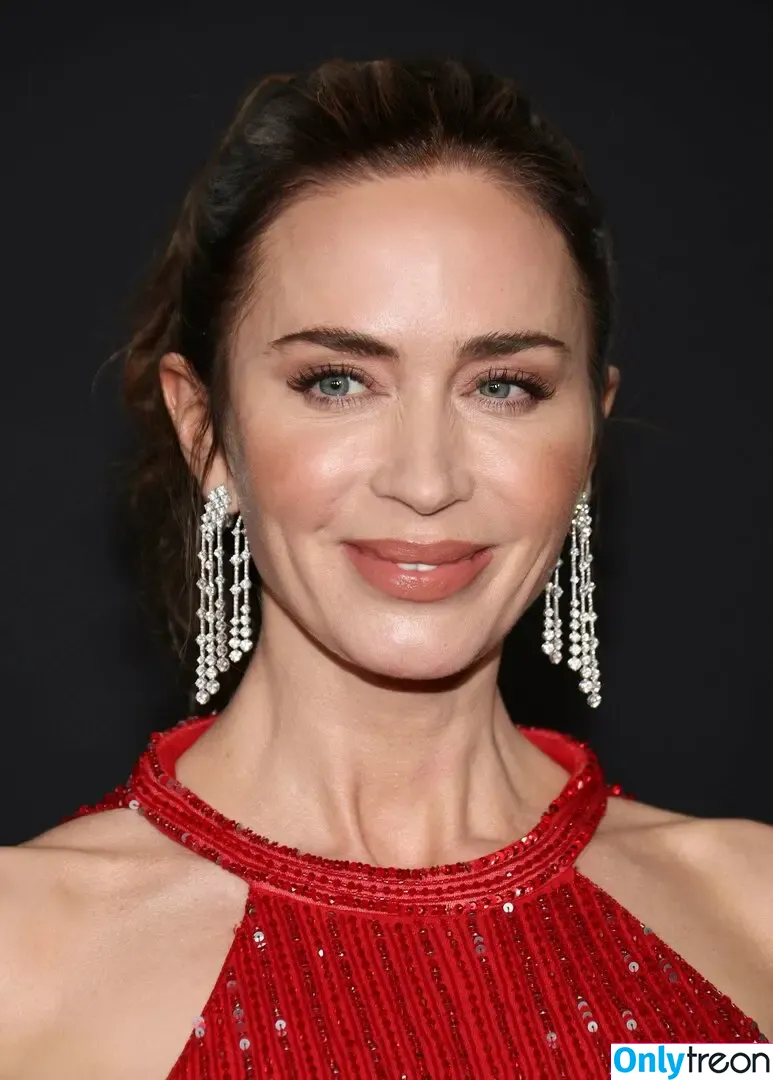 Emily Blunt голая photo #0831 (_emily_blunt_)
