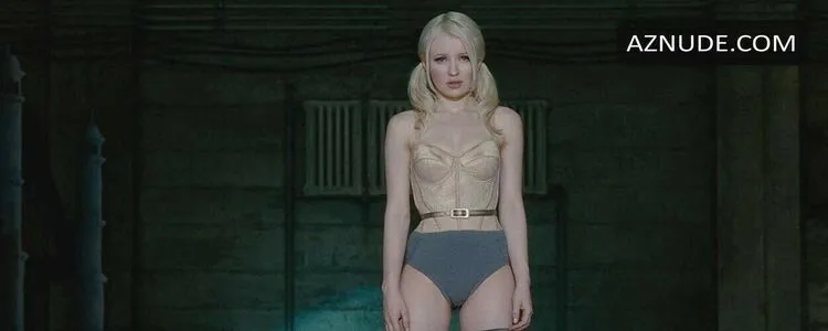 Emily Browning / emilyjanebrowning nude photo #0131