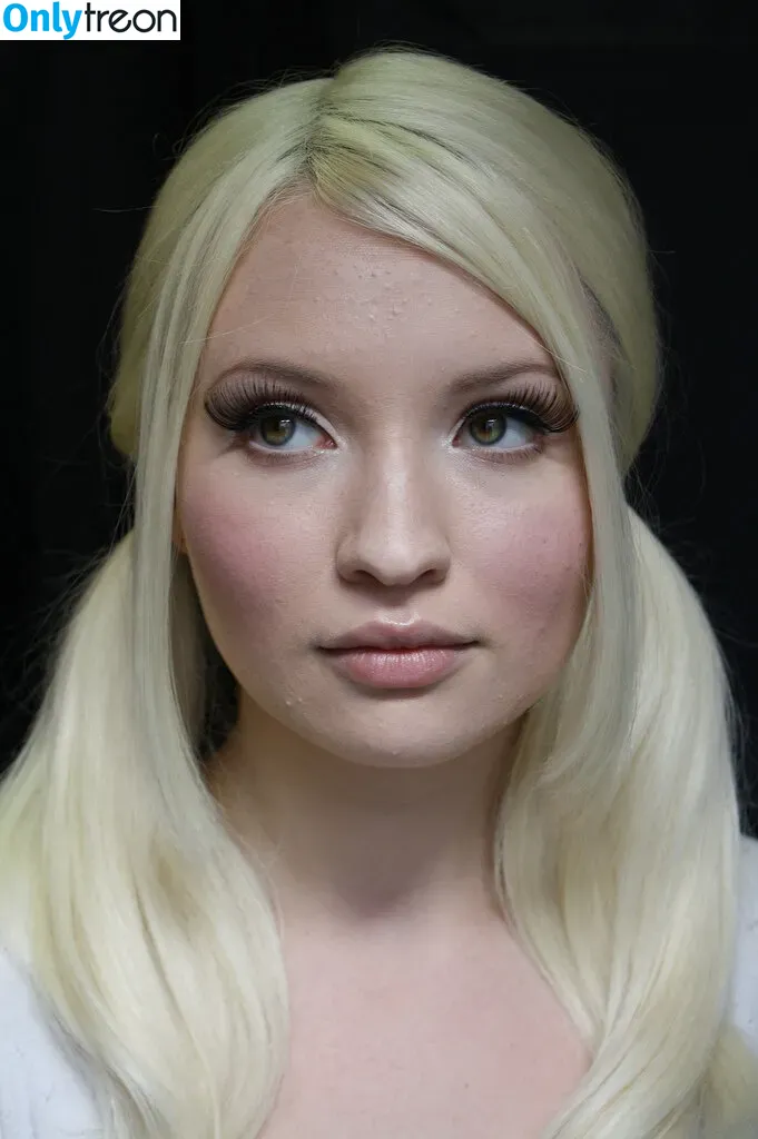 Emily Browning голая photo #0040 (emilyjanebrowning)