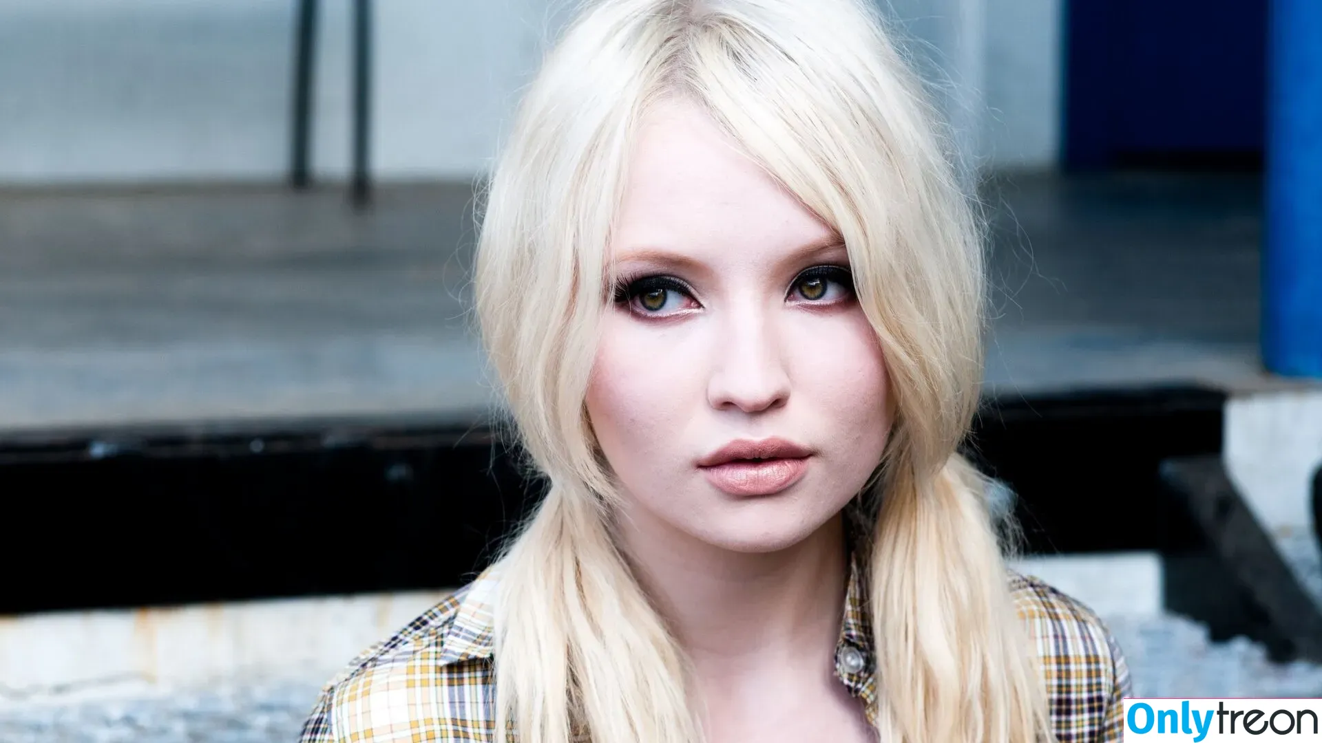 Emily Browning голая photo #0041 (emilyjanebrowning)