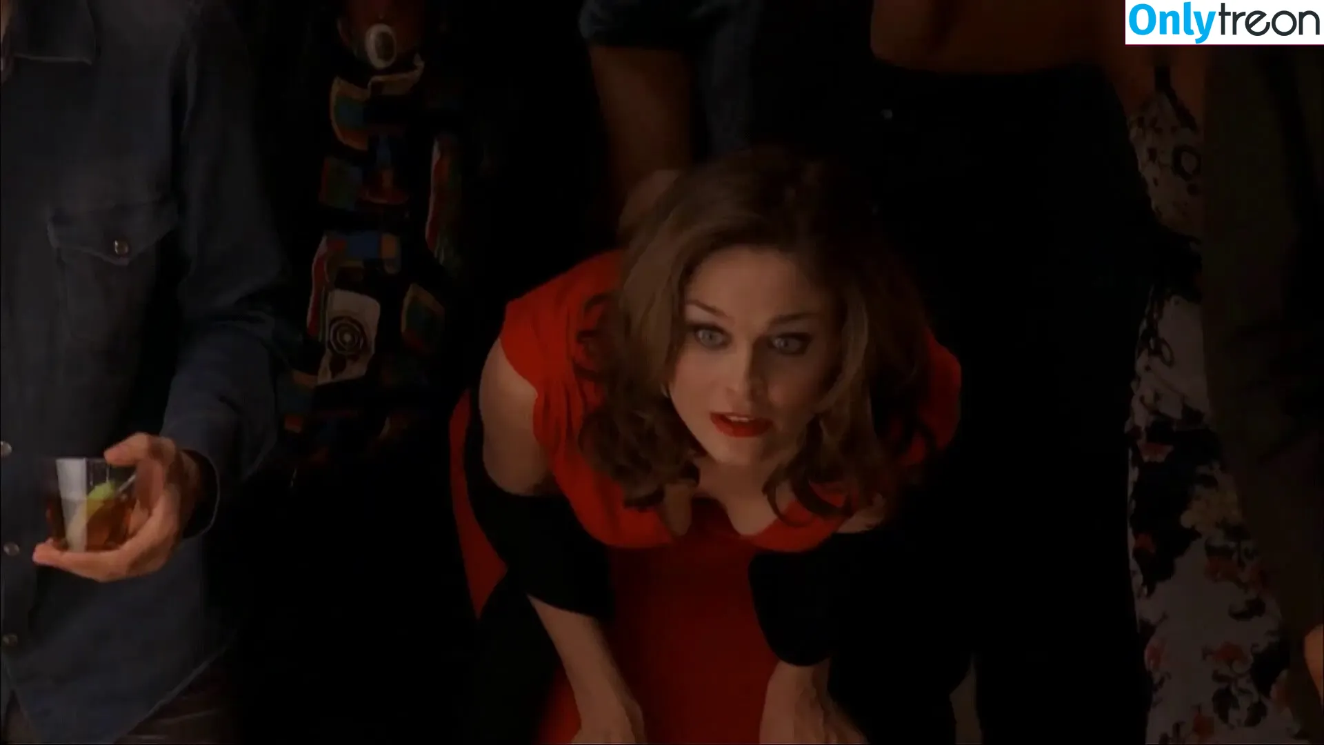 Emily Deschanel nude photo #0003 (emilydeschanel)
