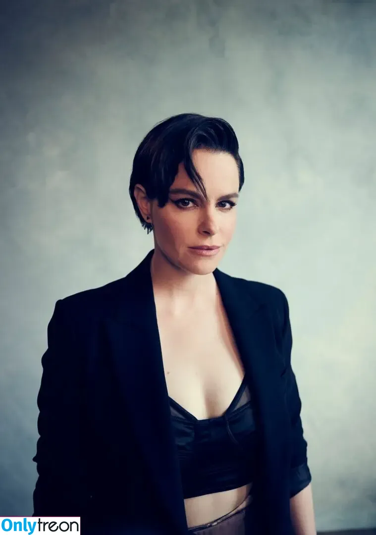 Emily Hampshire nude photo #0011 (emilyhampshire)