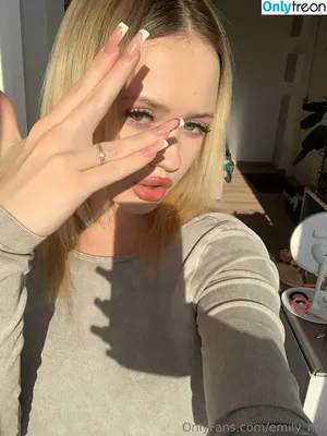 emily_hix / RadiantGoddessGlow / emilyy_hix фото голая #0029