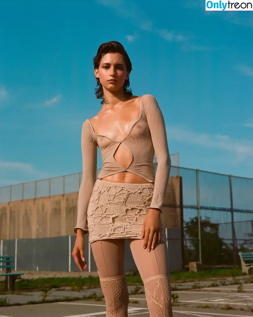 Emily Kasten голая photo #0005 (emilykasten)