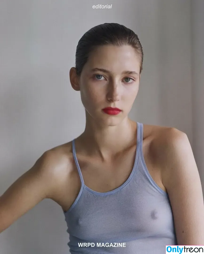 Emily Kasten голая photo #0007 (emilykasten)