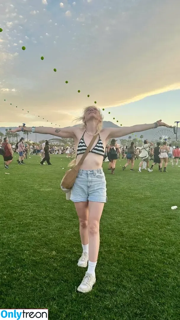 Emily Kinney nude photo #0215 (emmykinney)