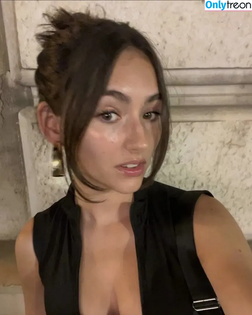 Emily Kusche nude photo #0017 (emily.kusche)