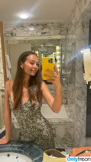 Emily Oberg / emilyoberg nude photo #0026