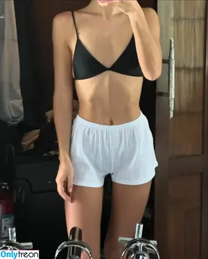 Emily Oberg / emilyoberg nude photo #0091