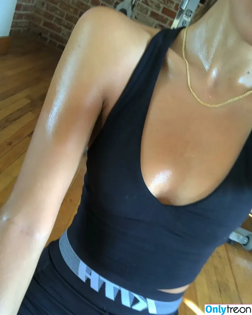 Emily Oberg nude photo #0012 (emilyoberg)