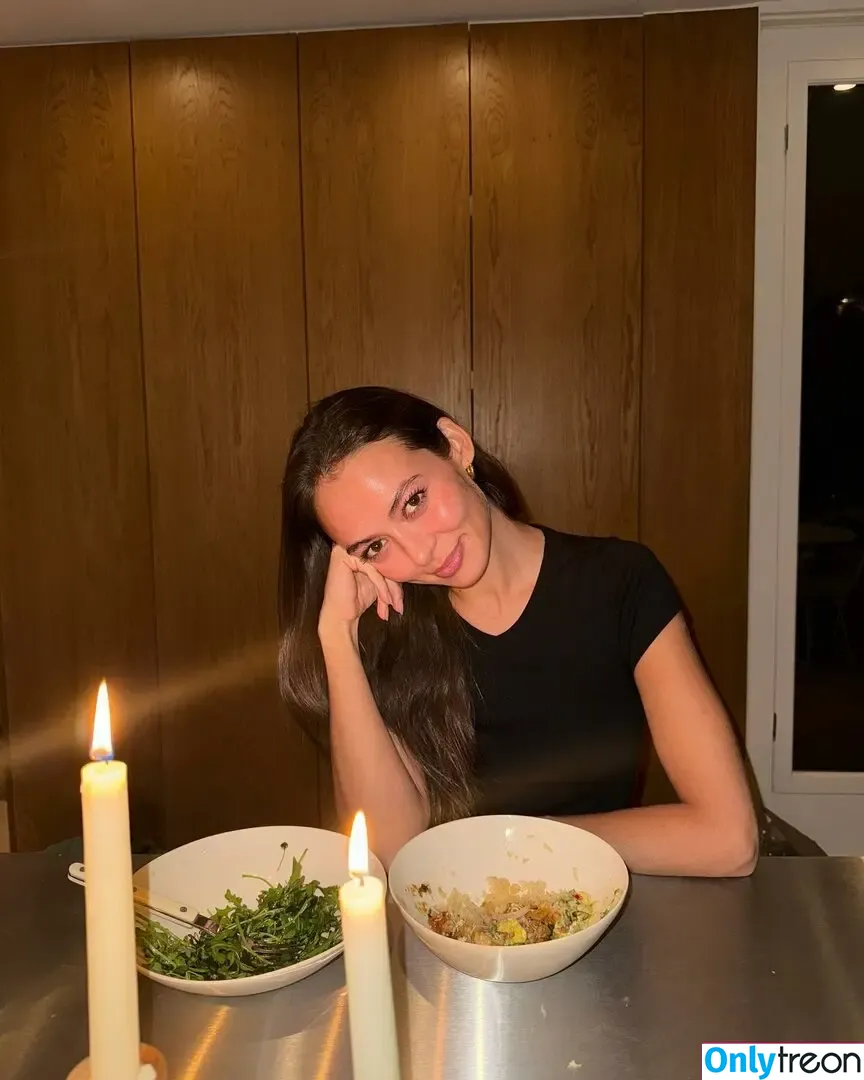 Emily Oberg nude photo #0020 (emilyoberg)