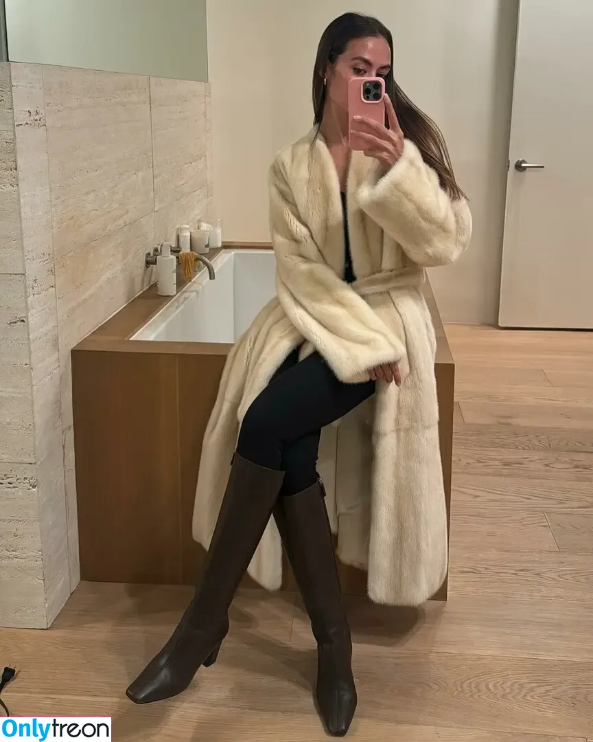 Emily Oberg nude photo #0100 (emilyoberg)