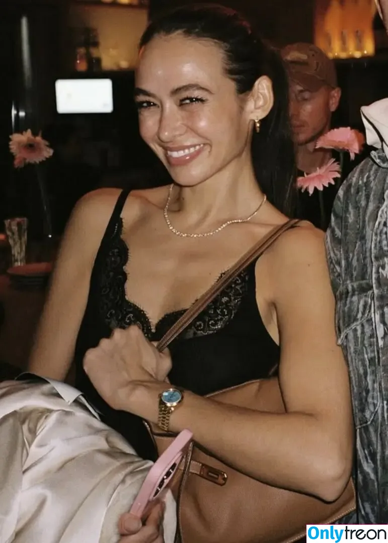 Emily Oberg nude photo #0286 (emilyoberg)