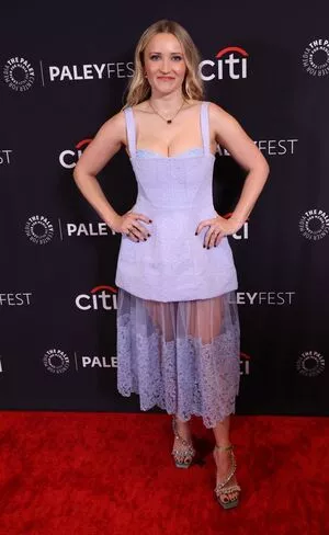 Emily Osment / emilyosment / laurenx687 фото голая #0248