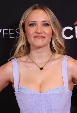 Emily Osment / emilyosment / laurenx687 фото голая #0255