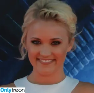 Emily Osment / emily_osment / emilyosment nude photo #0661