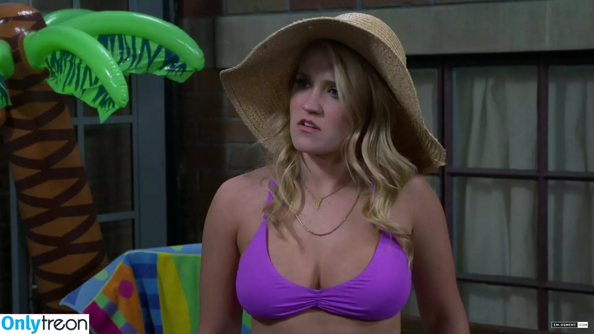 Emily Osment nude photo #0183 (emilyosment / laurenx687)