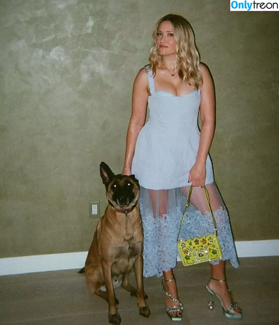 Emily Osment голая photo #0214 (emilyosment / laurenx687)