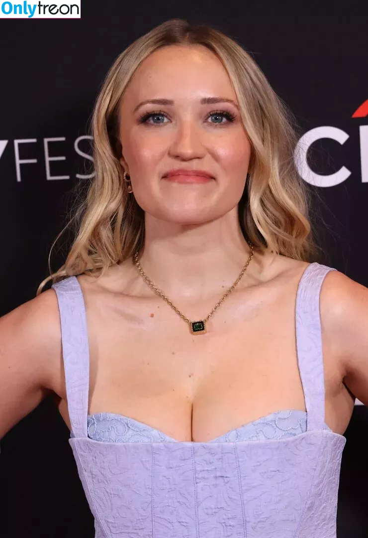 Emily Osment nude photo #0255 (emilyosment / laurenx687)