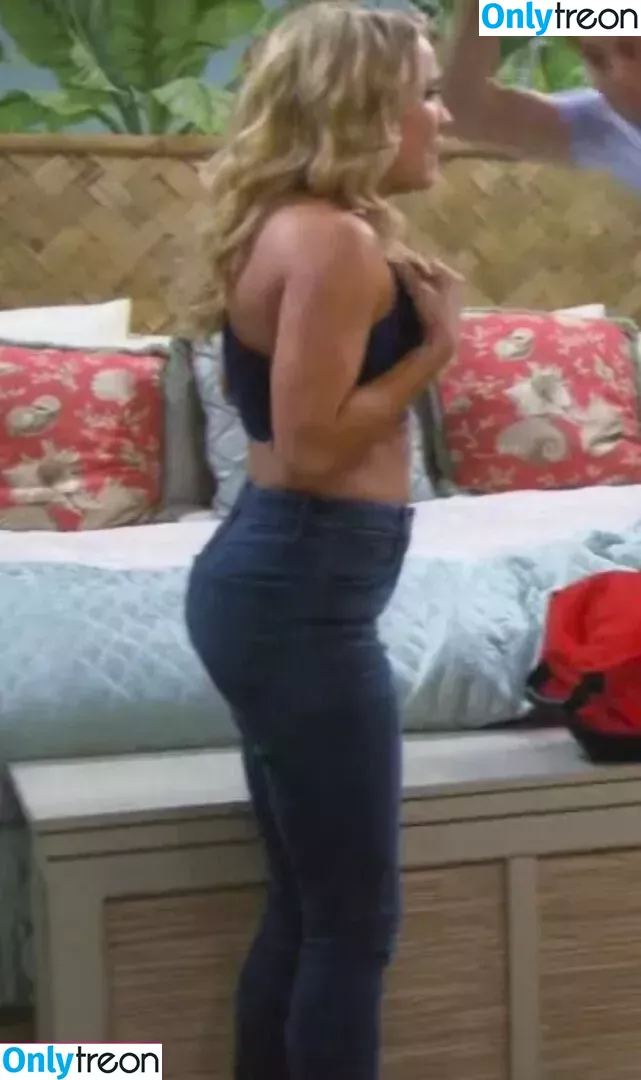 Emily Osment nude photo #0278 (emilyosment / laurenx687)